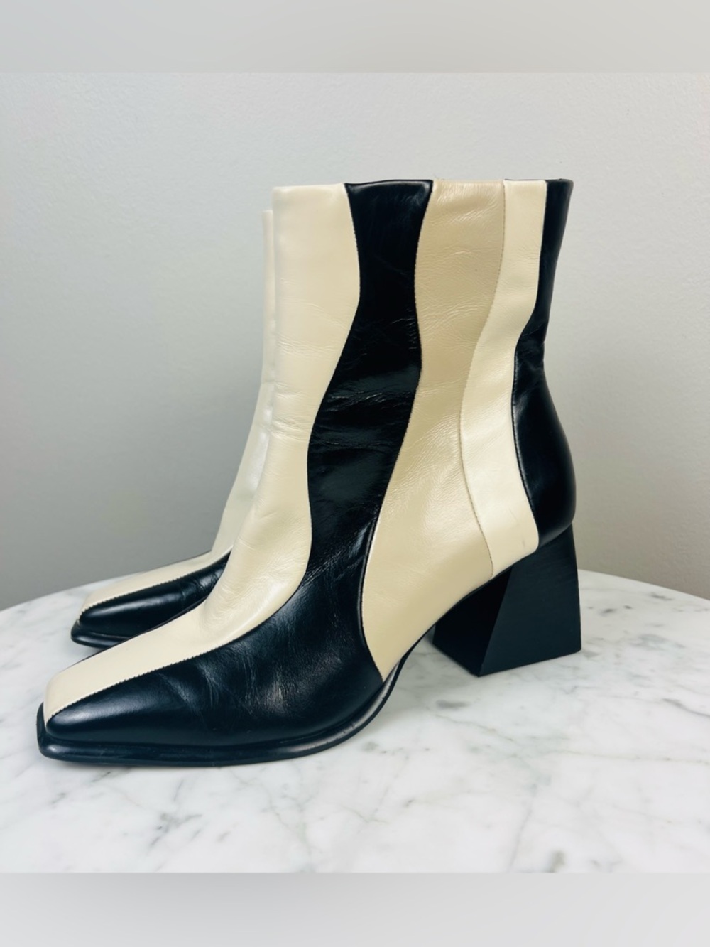 GB “Holy-Grail” Wavy Colorblock Leather Block Heel Booties – Size 9.5 - Picture 11 of 11